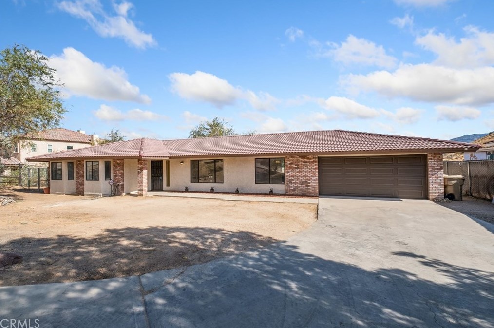 7425 Calpella Ave, Hesperia, CA 92345