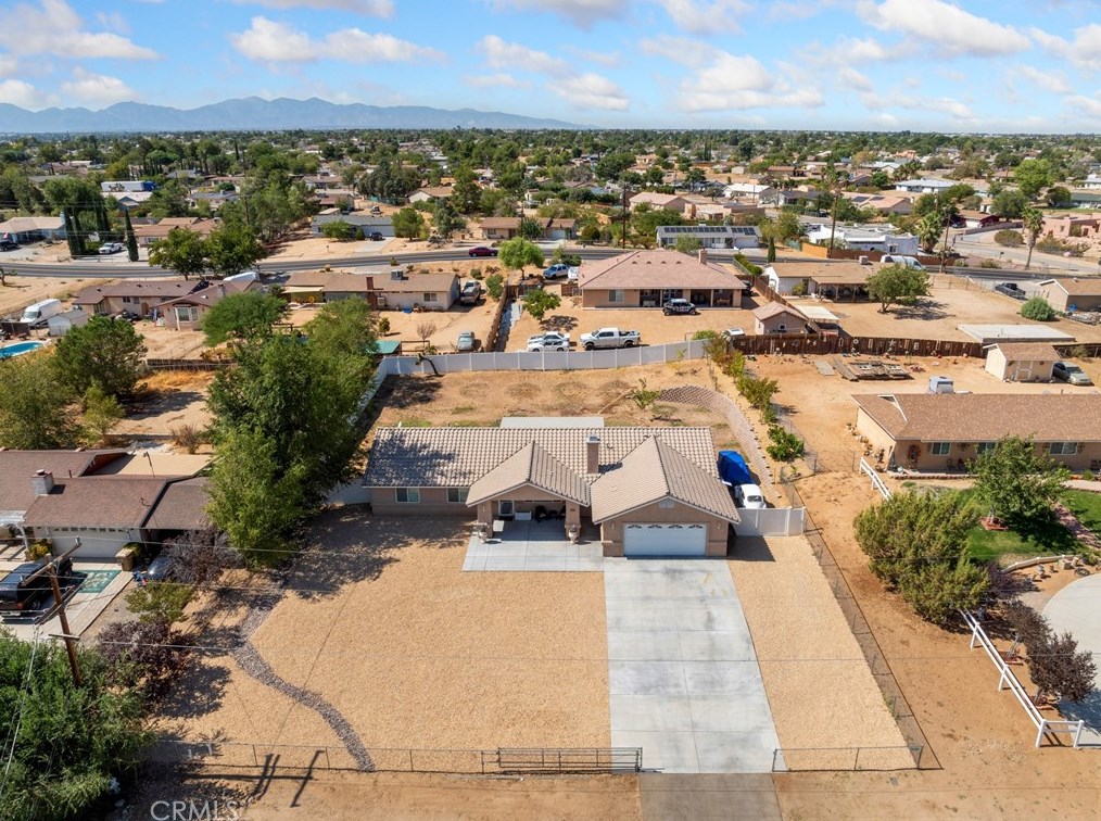 9220 Jacaranda Ave, Hesperia, CA 92345