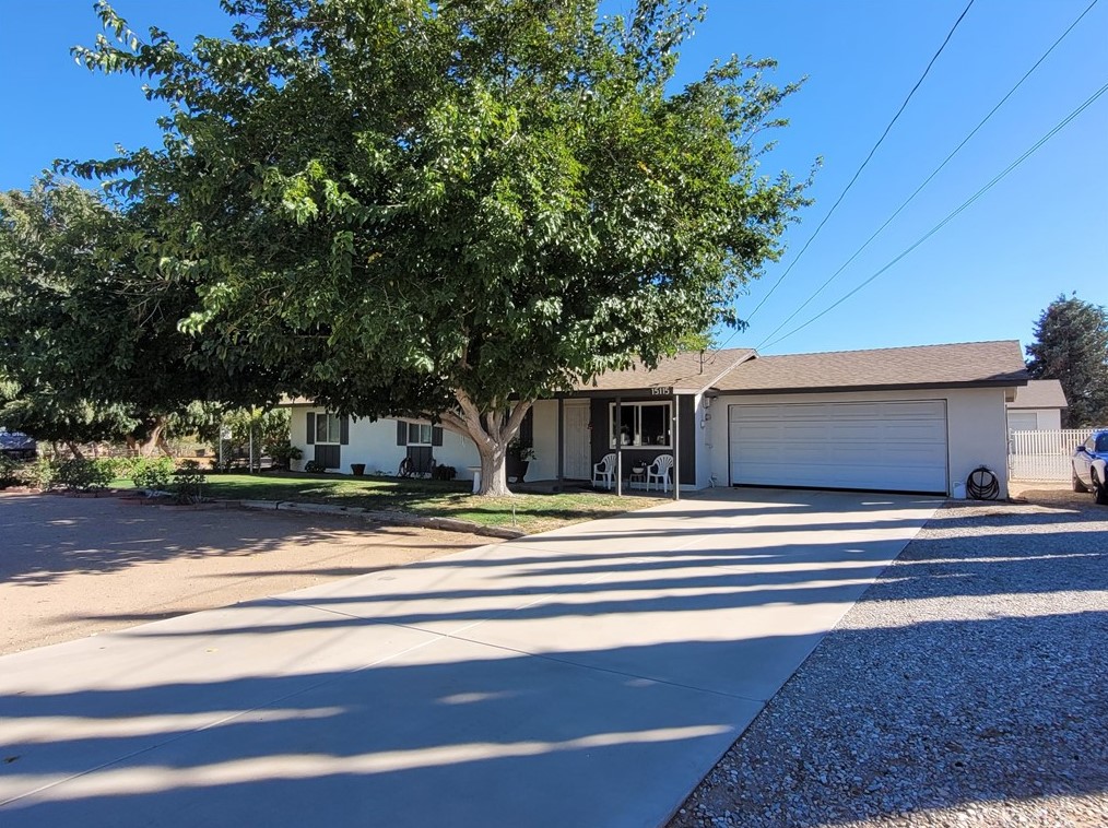 15115 Ash St, Hesperia, CA 92345