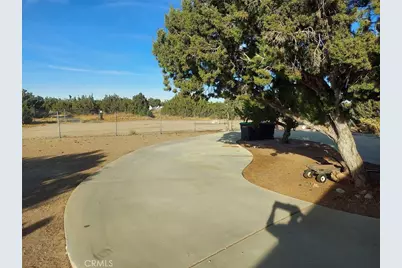 10521 Hollister Road #269, Oak Hills, CA 92344 - Photo 24