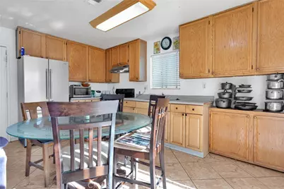 10419 Cimmeron Trail Drive, Adelanto, CA 92301 - Photo 10