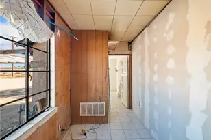 21420 Omor Dr, Oro Grande, CA 92368 - Photo 8