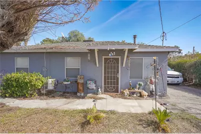 10917 Locust Avenue, Bloomington, CA 92316 - Photo 2