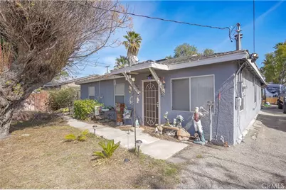 10917 Locust Avenue, Bloomington, CA 92316 - Photo 4