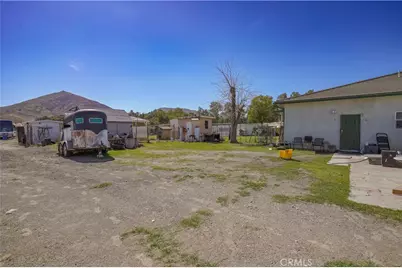 17643 Santa Ana Avenue, Bloomington, CA 92316 - Photo 24