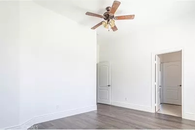 16233 Ridge View Drive, Apple Valley, CA 92307 - Photo 10