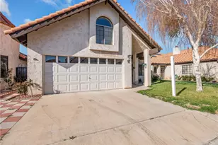 19246 Pine Way, Apple Valley, CA 92308 - Photo 4