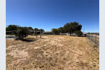 35648 Mountain View Road, Hinkley, CA 92347 - Photo 40