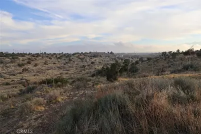 9955 Macron Street, Oak Hills, CA 92344 - Photo 24