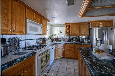 7469 Madera Avenue, Hesperia, CA 92345 - Photo 14