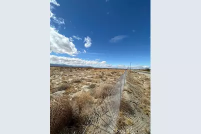 18768 St George Avenue, Adelanto, CA 92301 - Photo 4