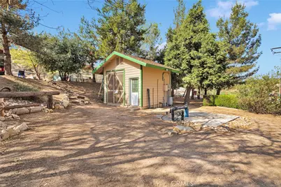 13633 Summit Valley Road, Hesperia, CA 92345 - Photo 34
