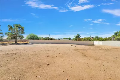 7454 Lyons Avenue, Hesperia, CA 92345 - Photo 30