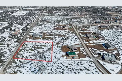 7877 Capelin Road, Phelan, CA 92371 - Photo 4