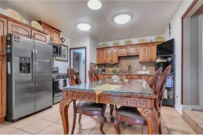 5231 1/2 Clara Street, Cudahy, CA 90201 - Photo 8