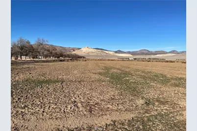 20028 Tehachapi Willow Springs Rd, Tehachapi, CA 93561 - Photo 1