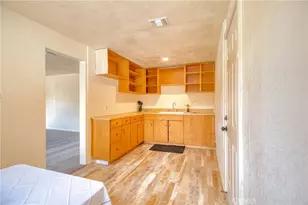 1131 Apple Ave, Wrightwood, CA 92397 - Photo 12