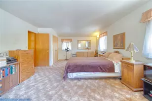 960 Snowbird Rd, Wrightwood, CA 92397 - Photo 24