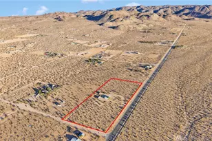 5457 Larrea Rd, Landers, CA 92285 - Photo 4