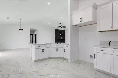 10125 Bella Vista Street, Apple Valley, CA 92308 - Photo 12