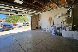 10966 Willow Ln, Adelanto, CA 92301 - Photo 6