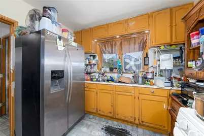 1684 E Martin Luther King Jr Boulevard, Los Angeles, CA 90011 - Photo 20