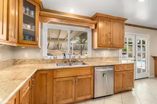 1193 W 13th St, Upland, CA 91786 - Photo 32