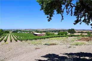 5575 El Pomar Dr, Templeton, CA 93465 - Photo 4