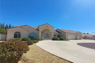 19924 Sunset Ln, Apple Valley, CA 92308 - Photo 2