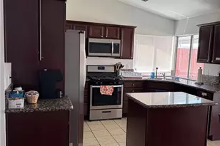 14230 Hillsborough Dr, Victorville, CA 92392 - Photo 6