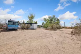 5124 Luna Rd, Phelan, CA 92371 - Photo 36