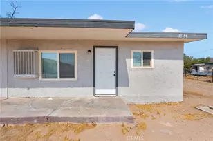 33454 Hampton Way, Daggett, CA 92327 - Photo 2