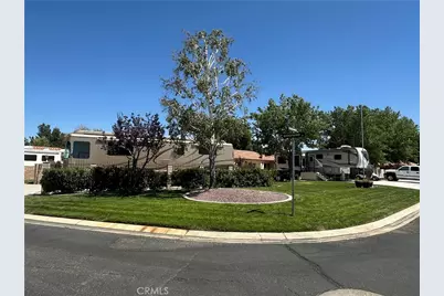 11555 Wedgewood Drive, Apple Valley, CA 92308 - Photo 12