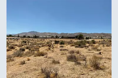 7 Ocotillo Way, Apple Valley, CA 92308 - Photo 2