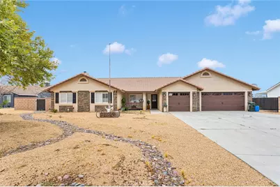 13262 Cuyamaca Road, Apple Valley, CA 92308 - Photo 2