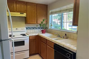 19163 Palo Verde Dr, Apple Valley, CA 92308 - Photo 10