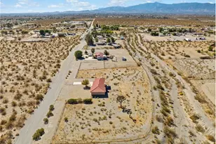 14022 Valle Vista Rd, Phelan, CA 92371 - Photo 34