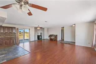 14022 Valle Vista Rd, Phelan, CA 92371 - Photo 8