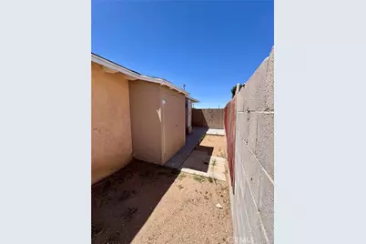 640 Flora Street, Barstow, CA 92311 - Photo 10