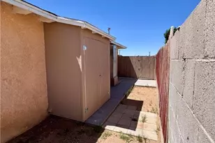 640 Flora St, Barstow, CA 92311 - Photo 10