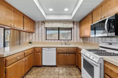 5471 Zurich Drive, Wrightwood, CA 92397 - Photo 14