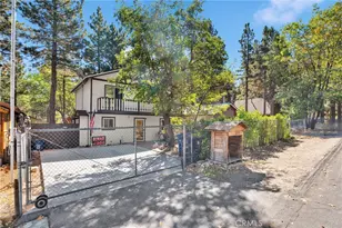249 Cedar Ln, Sugarloaf, CA 92314 - Photo 2