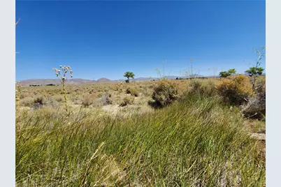 32500 California 18 Highway, Lucerne Valley, CA 92356 - Photo 12