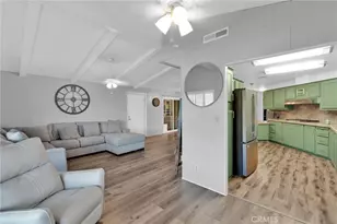 15252 Seneca Rd, Victorville, CA 92394 - Photo 12