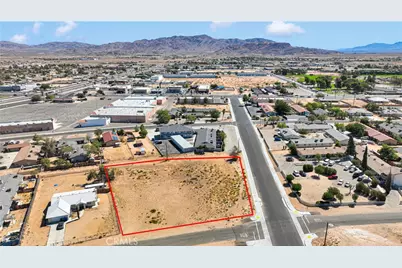 13581 Yakima Road, Apple Valley, CA 92307 - Photo 4