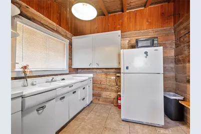 19876 Stoddard Wells, Apple Valley, CA 92307 - Photo 12