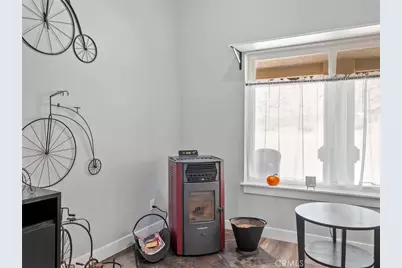 24162 Shoshone Road, Apple Valley, CA 92307 - Photo 6