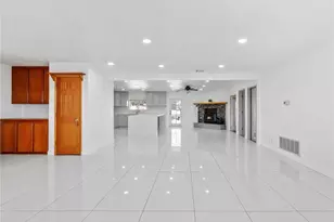 10660 Ranchero, Oak Hills, CA 92344 - Photo 16