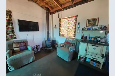 36369 Tate Ln., Lucerne Valley, CA 92356 - Photo 10