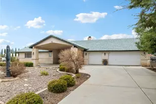 9915 Le Panto, Phelan, CA 92371 - Photo 38